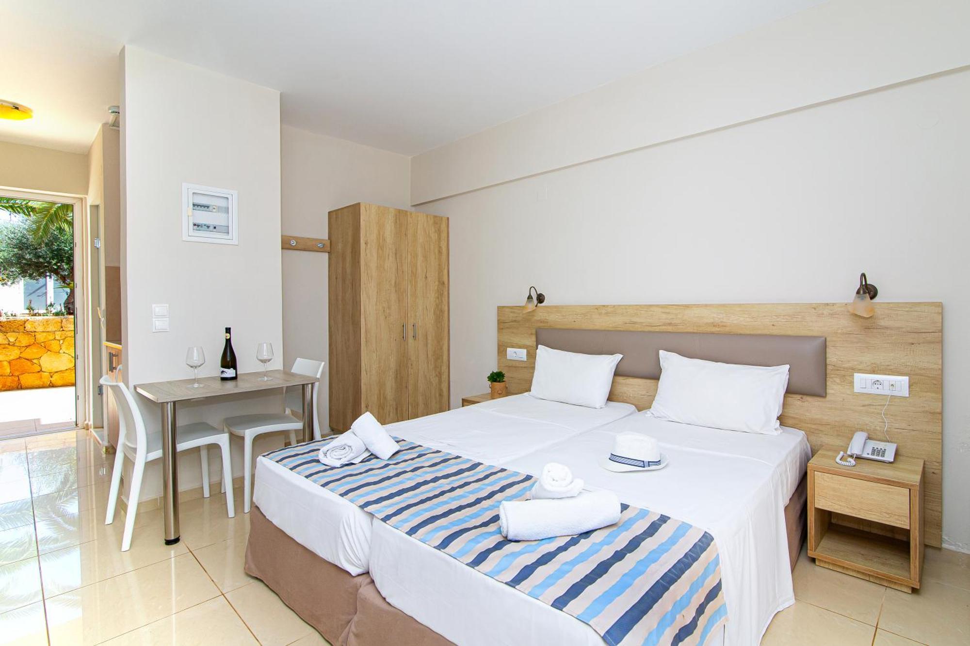 Theo Star Beach Hotel Malia Exteriör bild