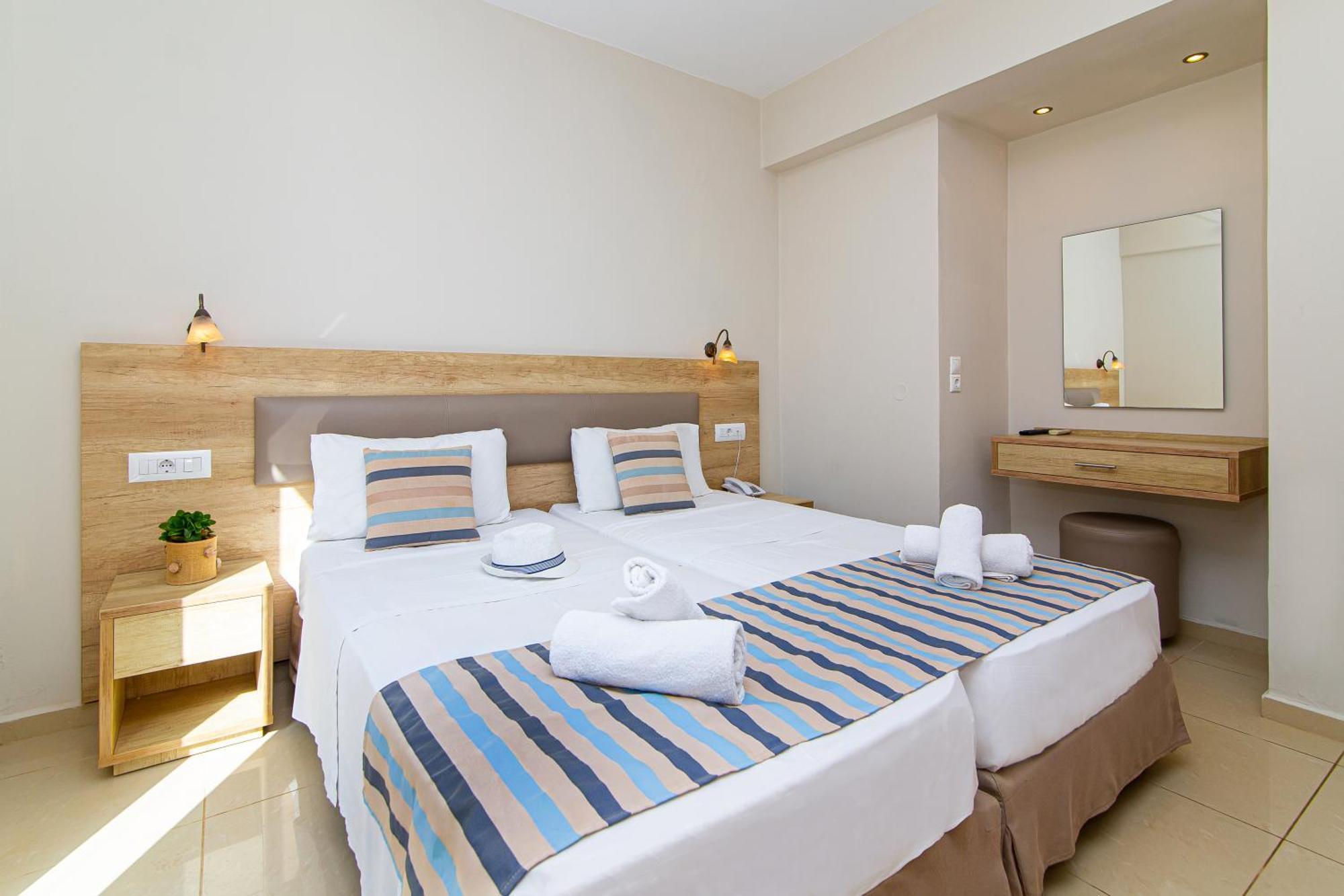 Theo Star Beach Hotel Malia Exteriör bild
