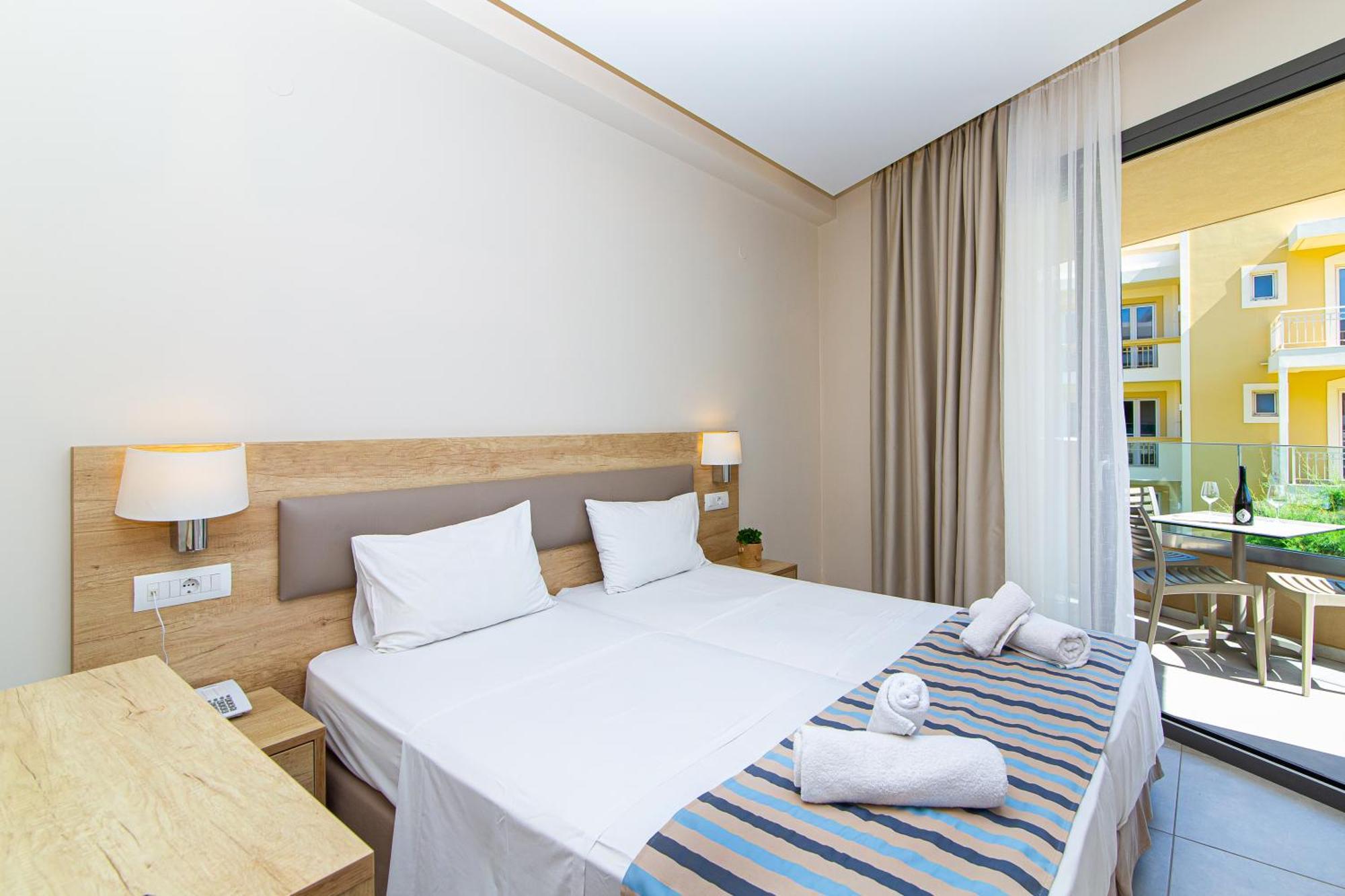 Theo Star Beach Hotel Malia Exteriör bild